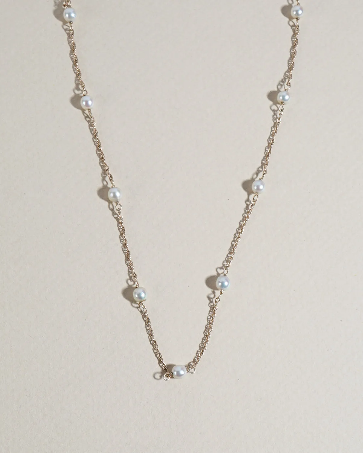 14k Gold Necklace w/ Pearls