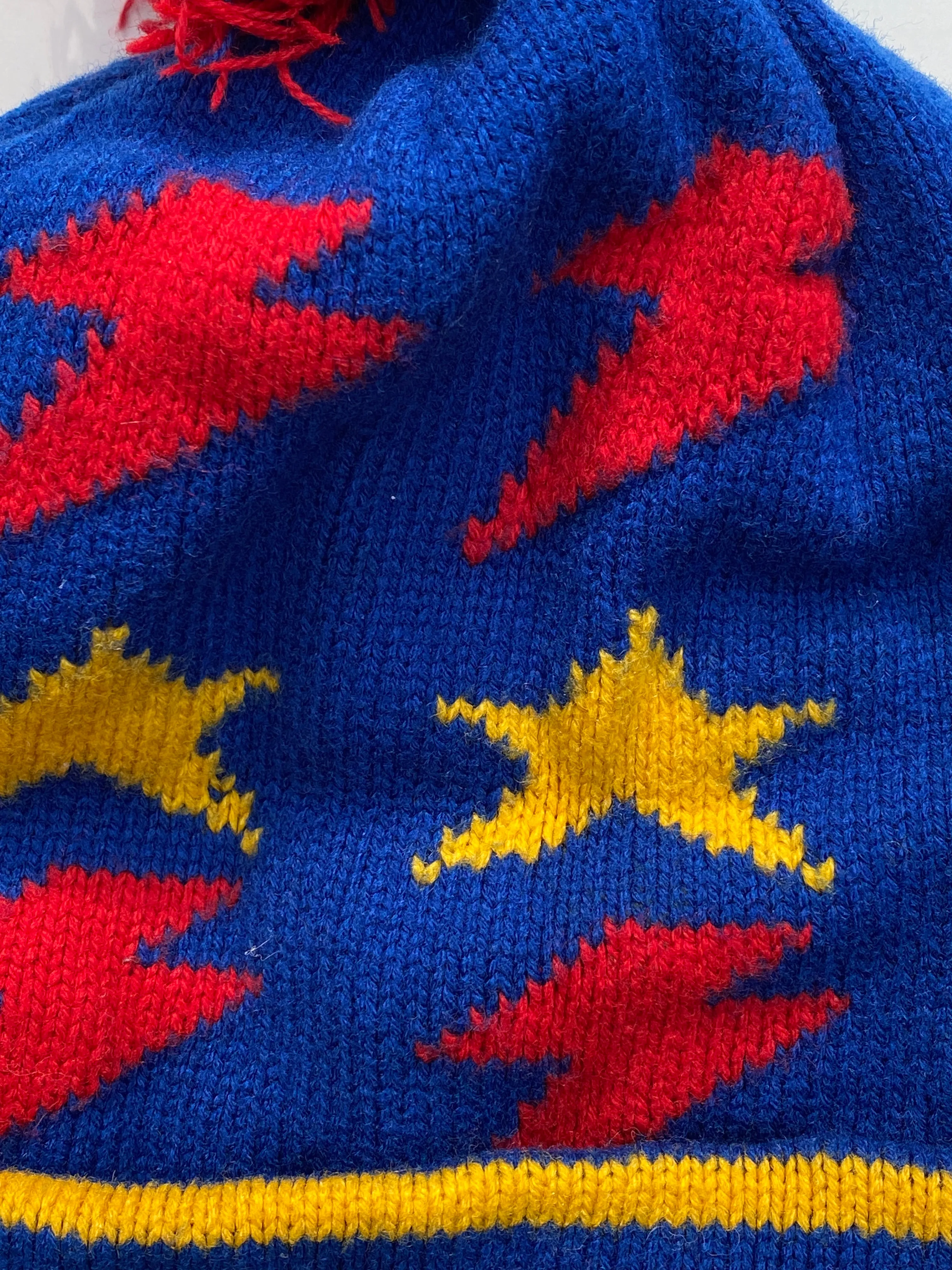1980s Vintage Heart Throb Star and Lightning Bolt Beanie Winter Hat