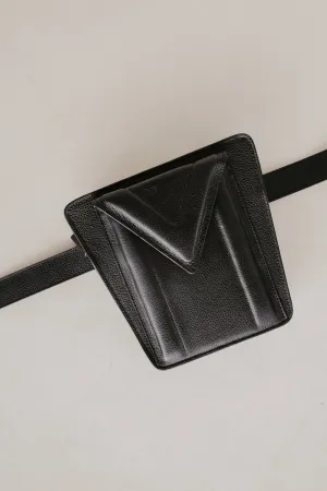 Belt Bag: Belt XL Black Structured   Trapezium M Black Structured