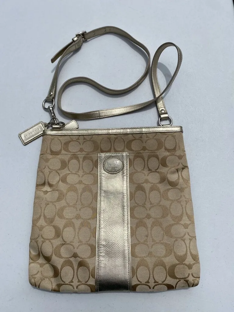 Coach monogram Crossbody/handbag