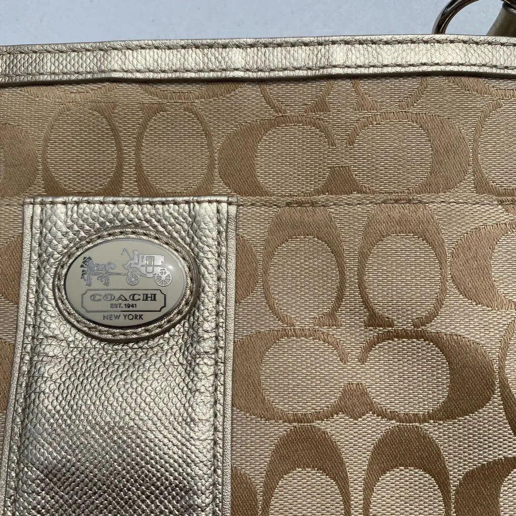 Coach monogram Crossbody/handbag