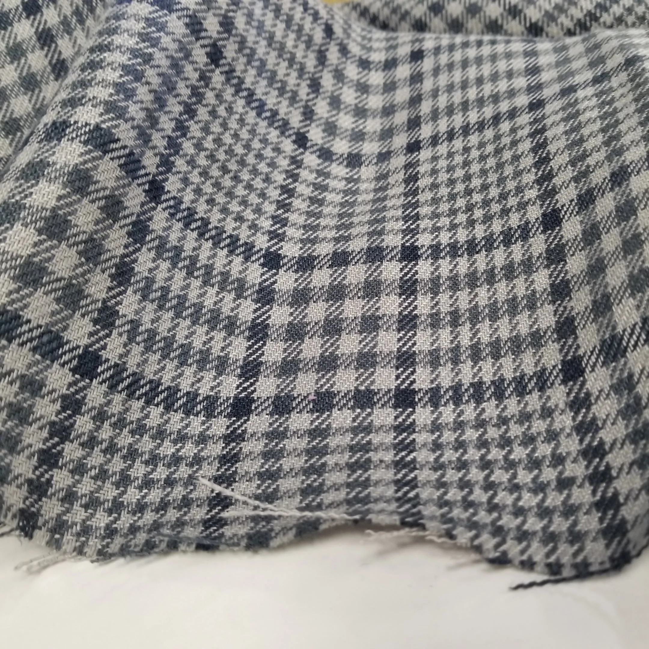 End of Bolt: 2-5/8th yards of Irish Linen Dorsey Plaid Spence Bryson Woven 300 GSM-remnant