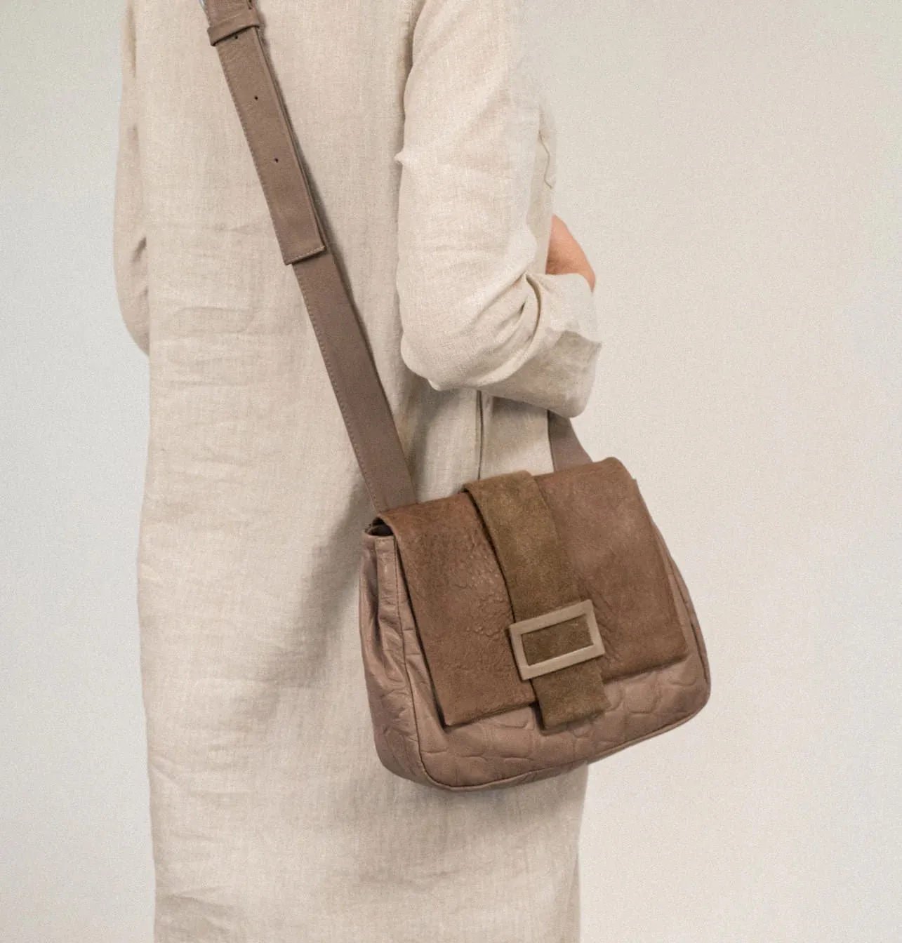 Eva Messenger Bag -  Mocca Croco