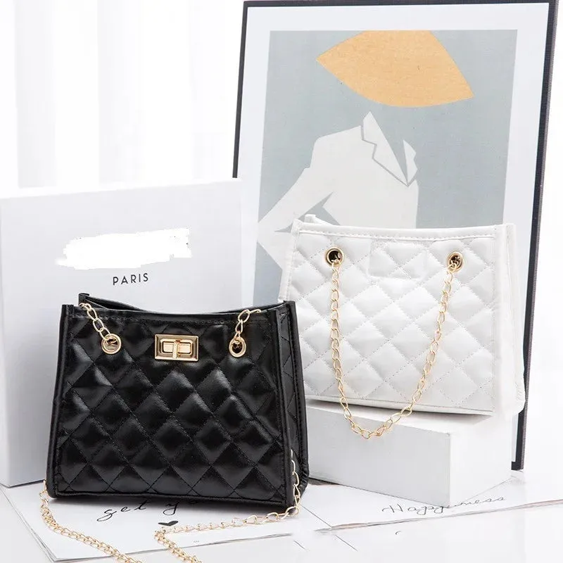 Hot Selling New Solid Color Prismatic Plaid Women Shoulder Bag Korean Version Fashion Lady Style Chain PU Leather Light Handbag
