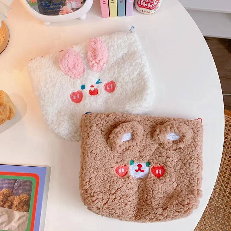 Kawaii Bear Women's Plush Cosmetic Bag