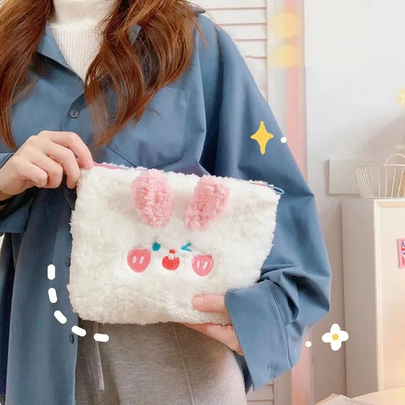 Kawaii Bear Women's Plush Cosmetic Bag