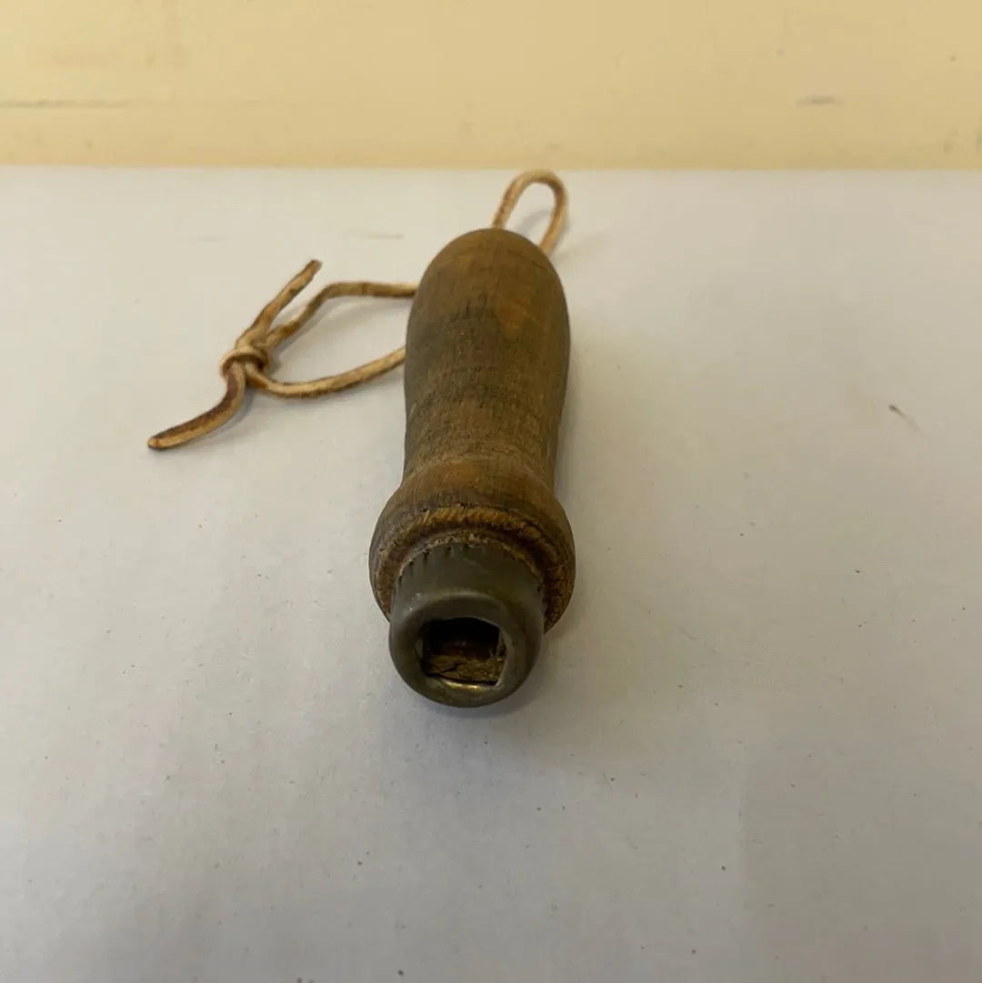 €<a* Vintage Tools Wood Handle w/ Hanging Hook