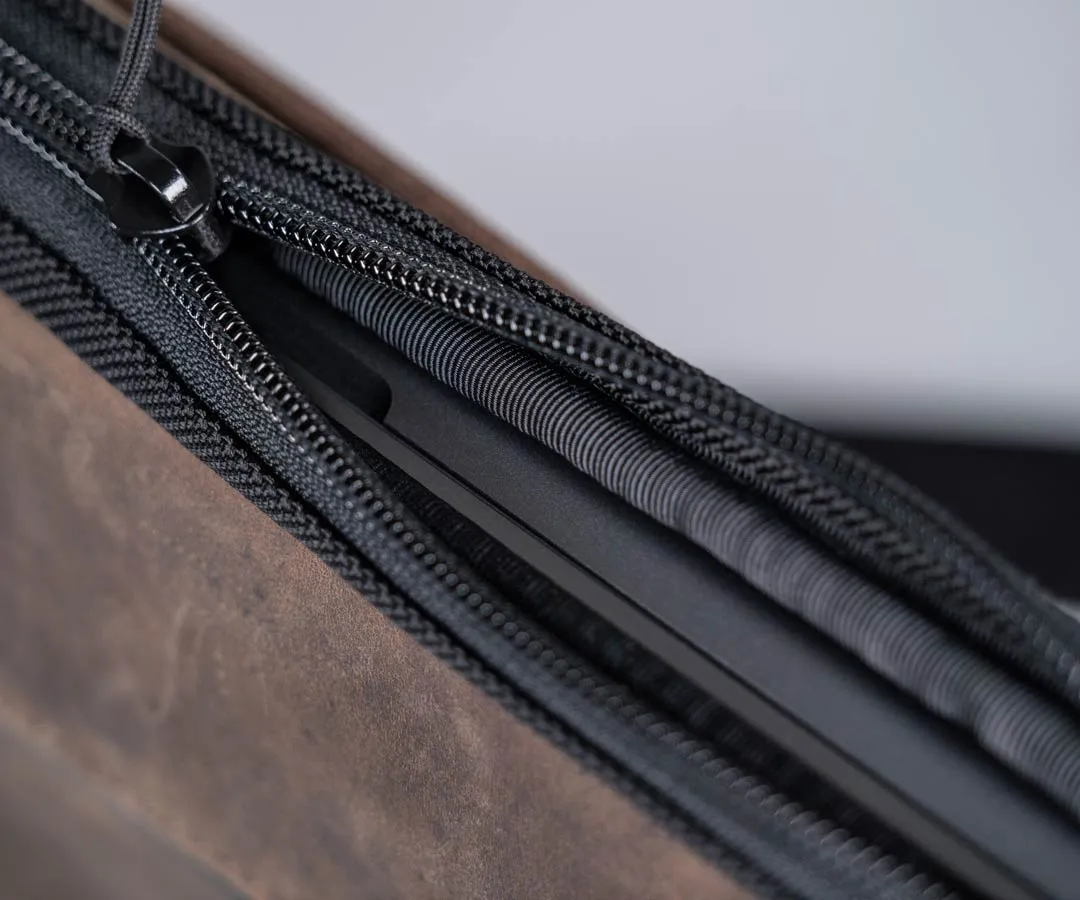 Mason Laptop Crossbody