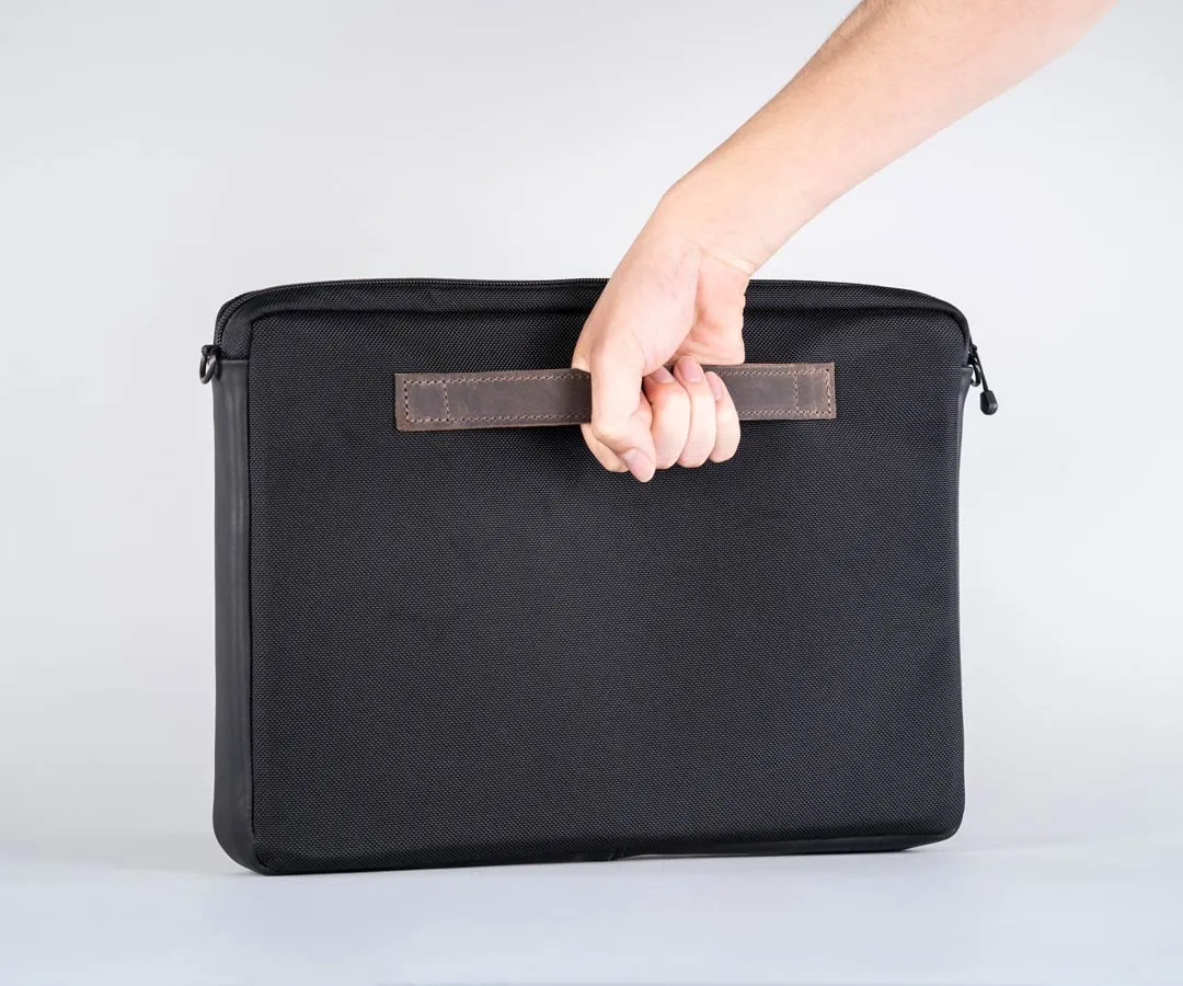 Mason Laptop Crossbody