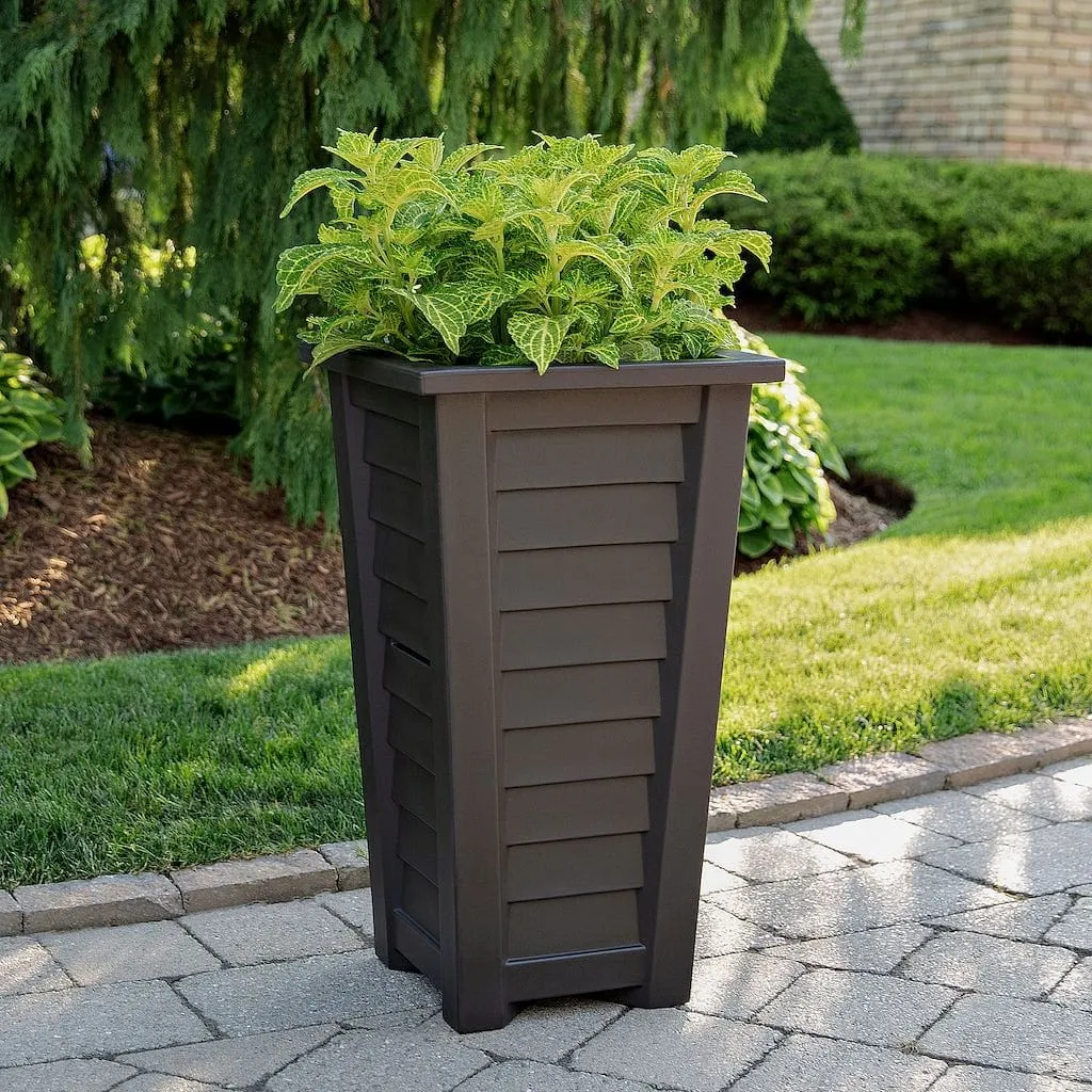 Mayne Lakeland Tall Planter