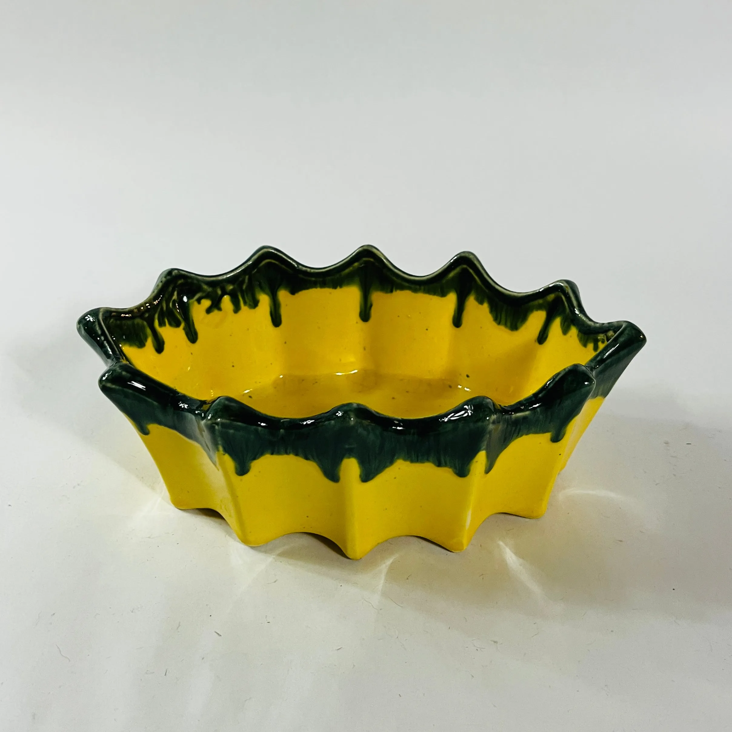 McCoy Yellow Planter and Flower-Shaped Dish, Set of 2
