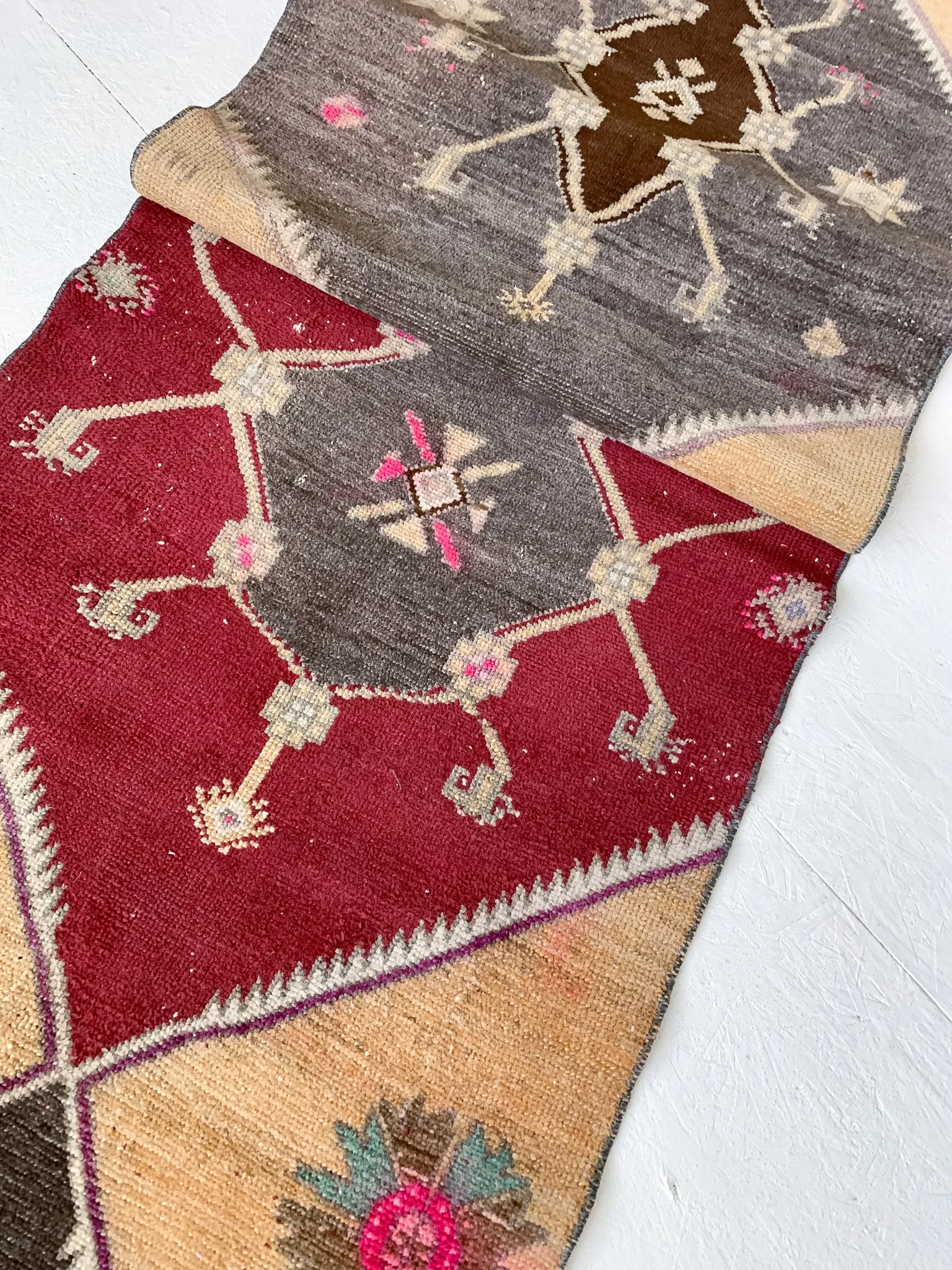 No. R1093 - 2.8' x 12.8' Vintage Turkish Runner Rug
