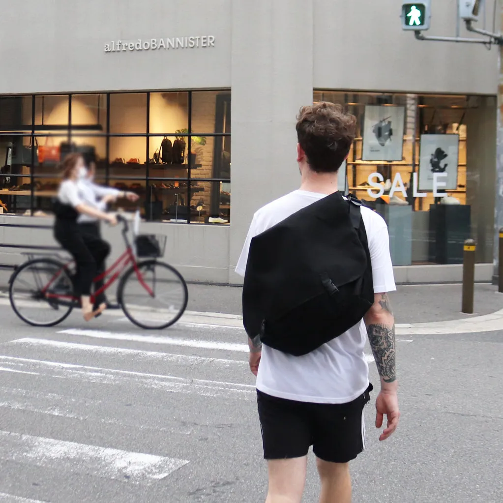 PACKING MESSENGER BAG