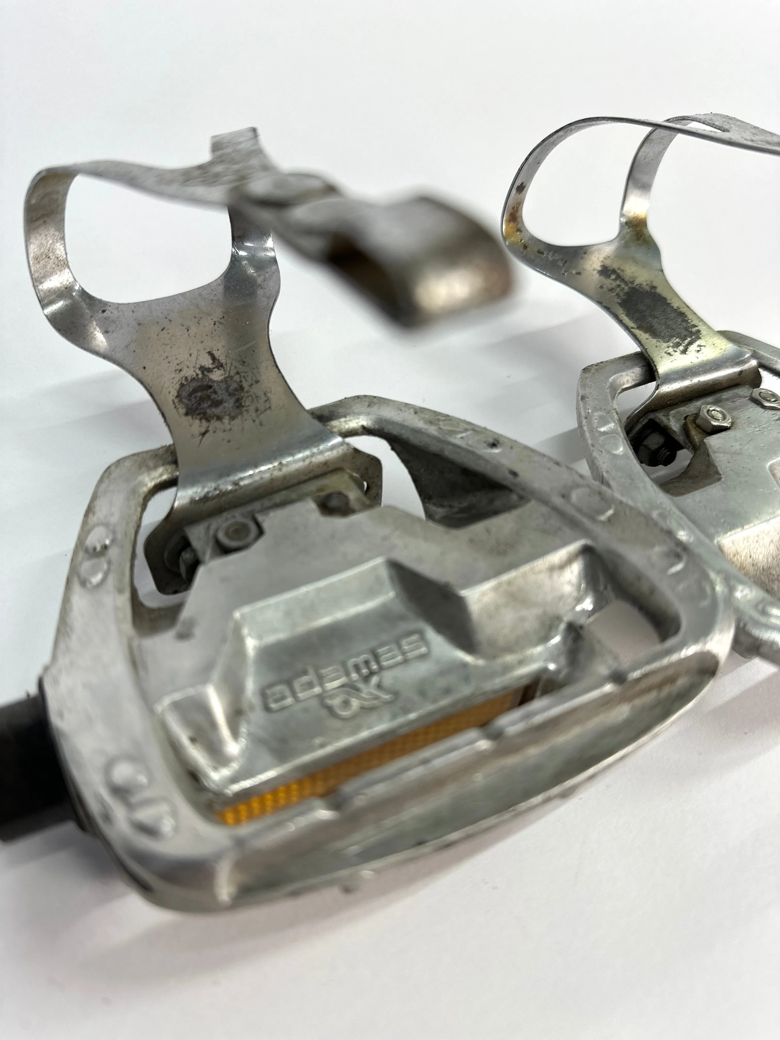 Shimano Adamas AX pedals