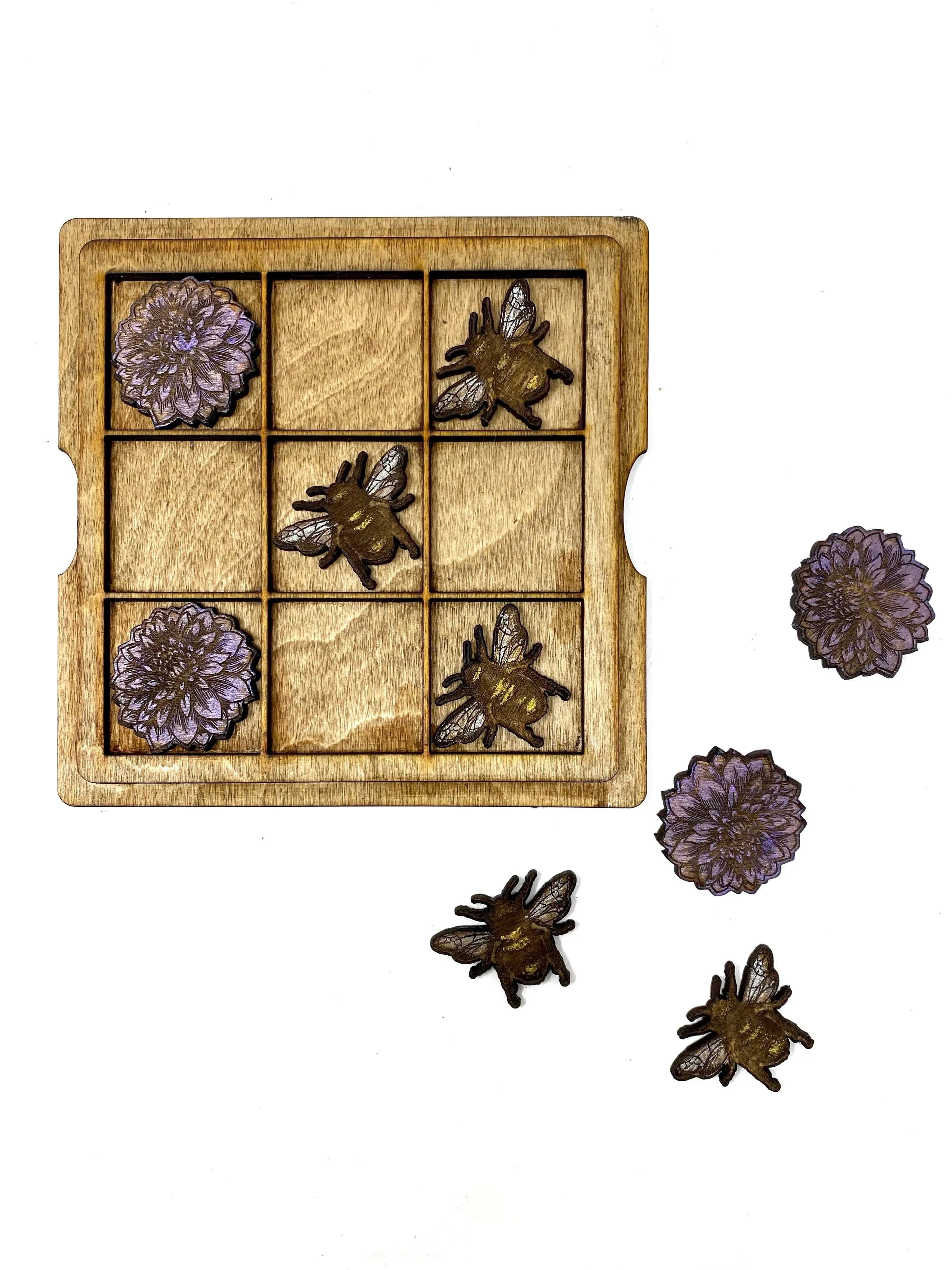 Tic Tac Toe Game - Bees and Dahlia Flowers
