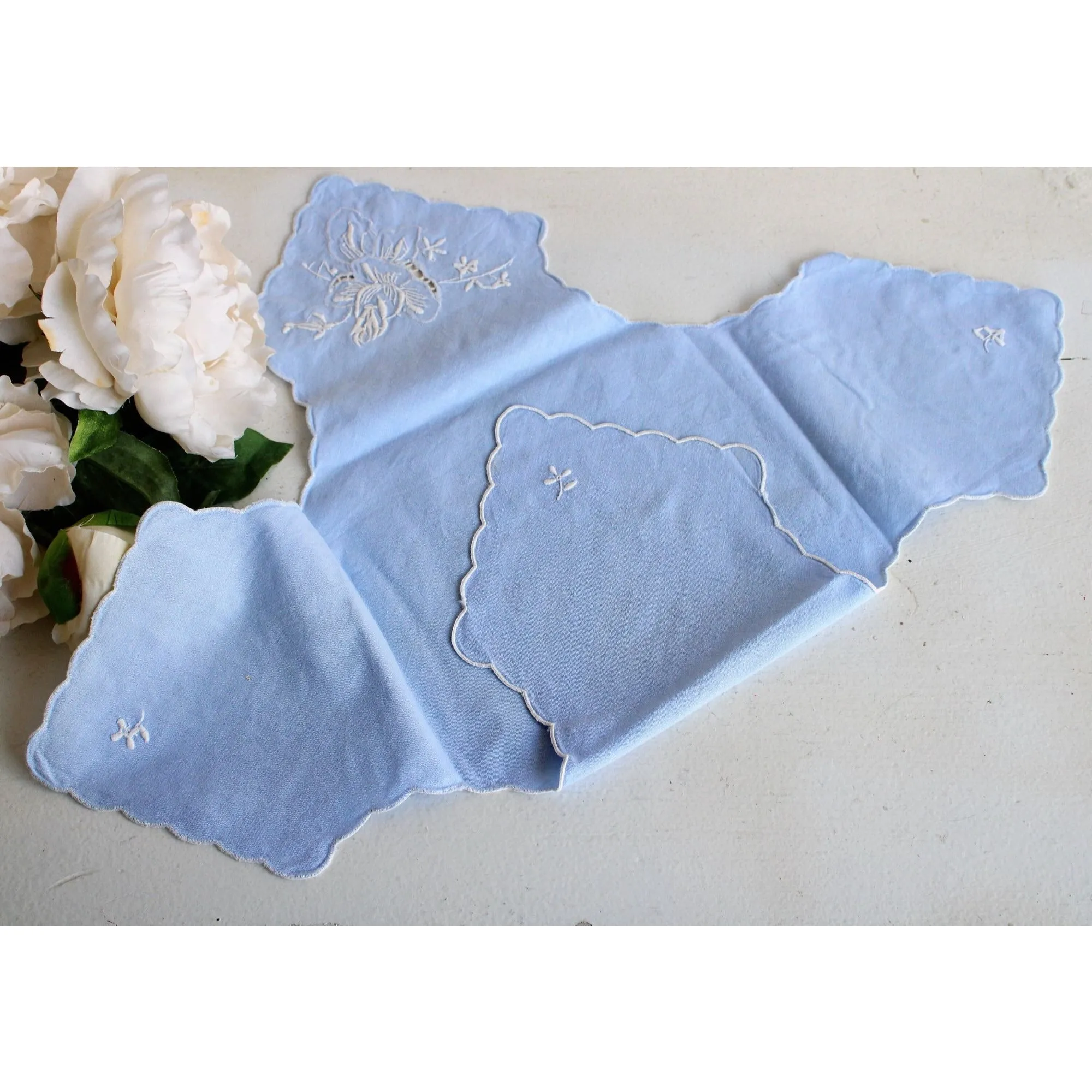 Vintage Blue Bun Warmer With Embroidered Flowers