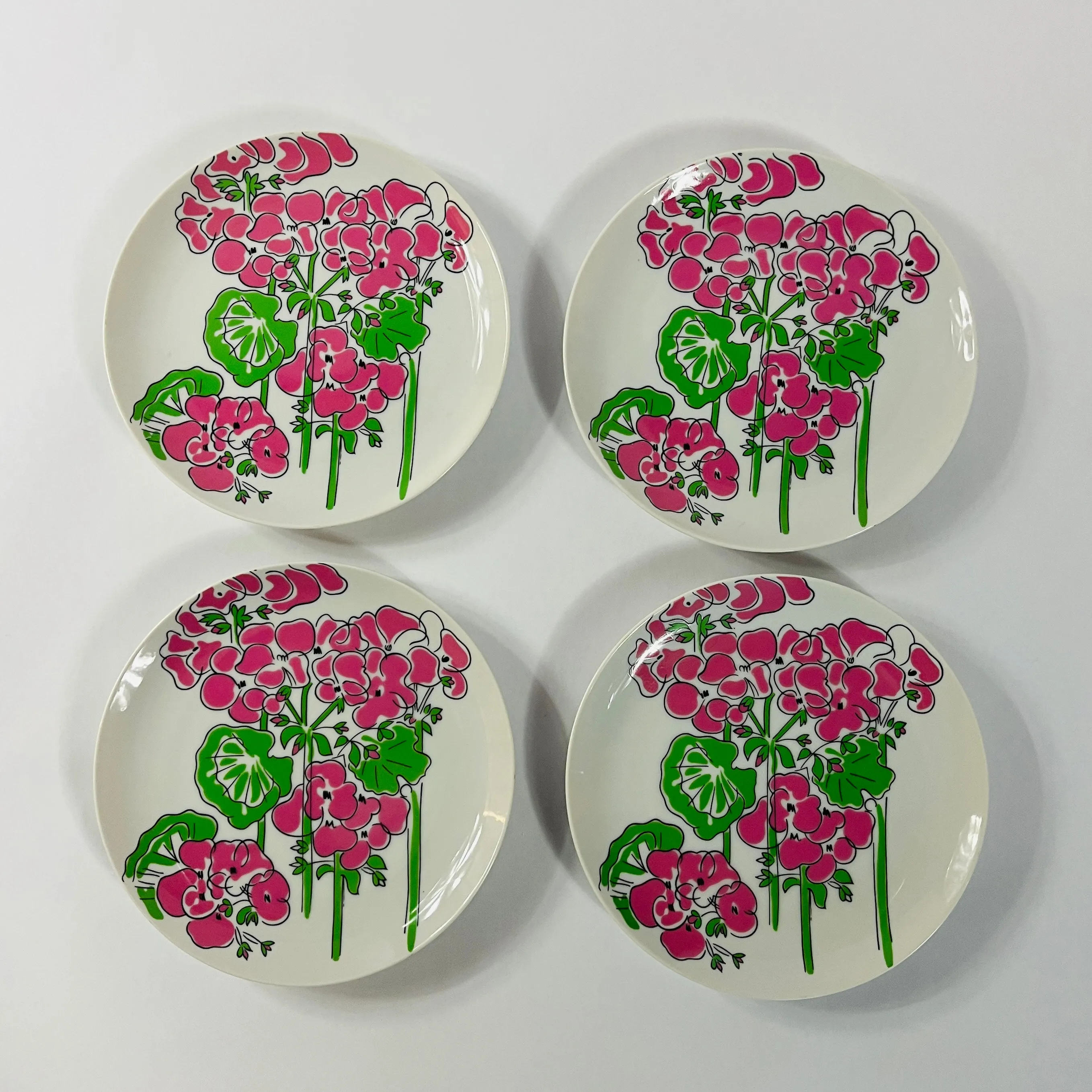 Vintage Gloria Vanderbilt Mugs/Dessert Plates, Set of 16