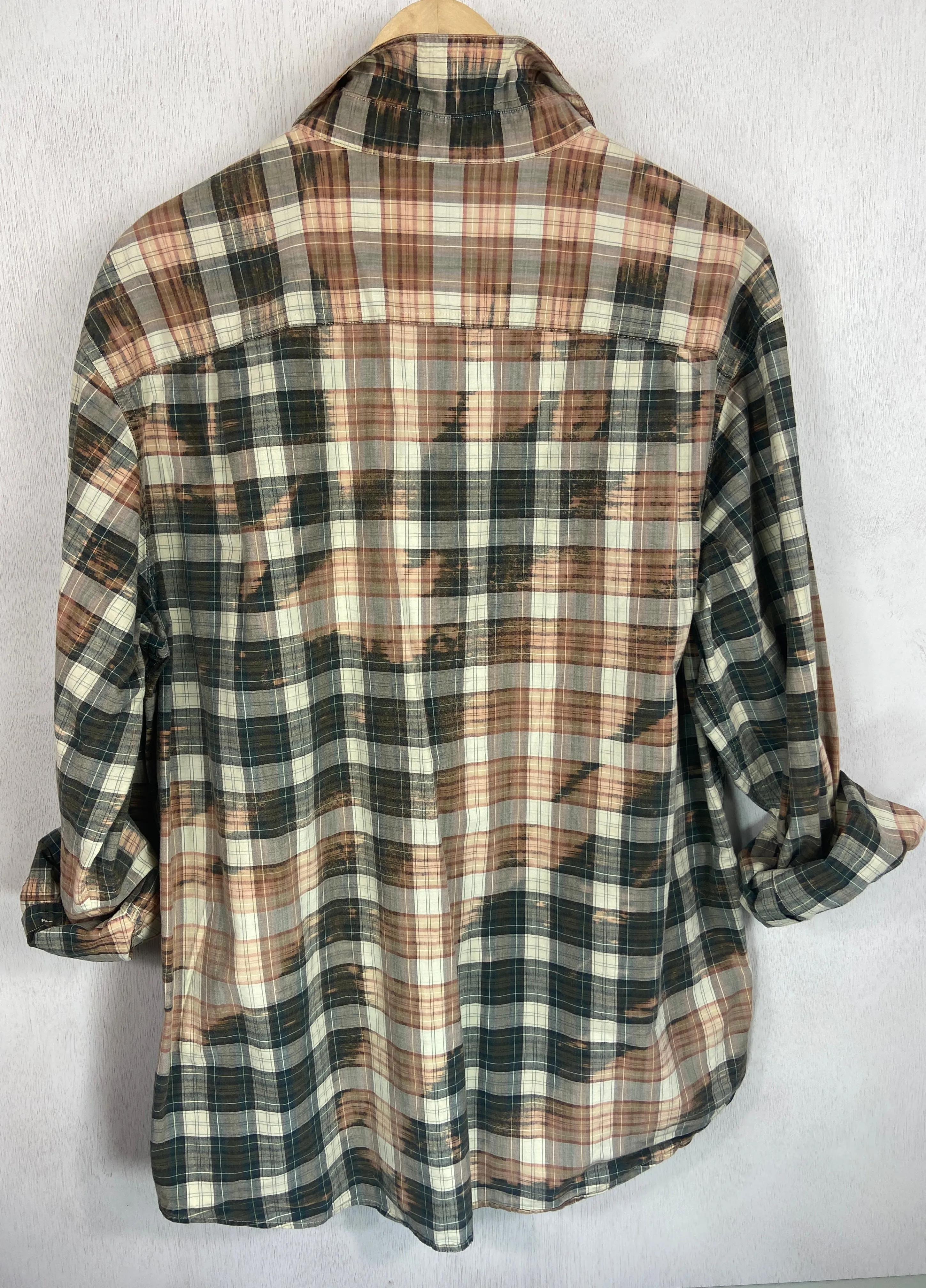 Vintage Khaki Green, Dusty Rose and White Lightweight Cotton Size Large