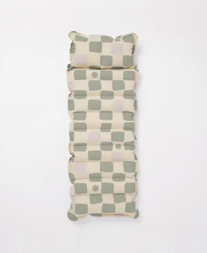 Vintage Lie On | Checkerboard