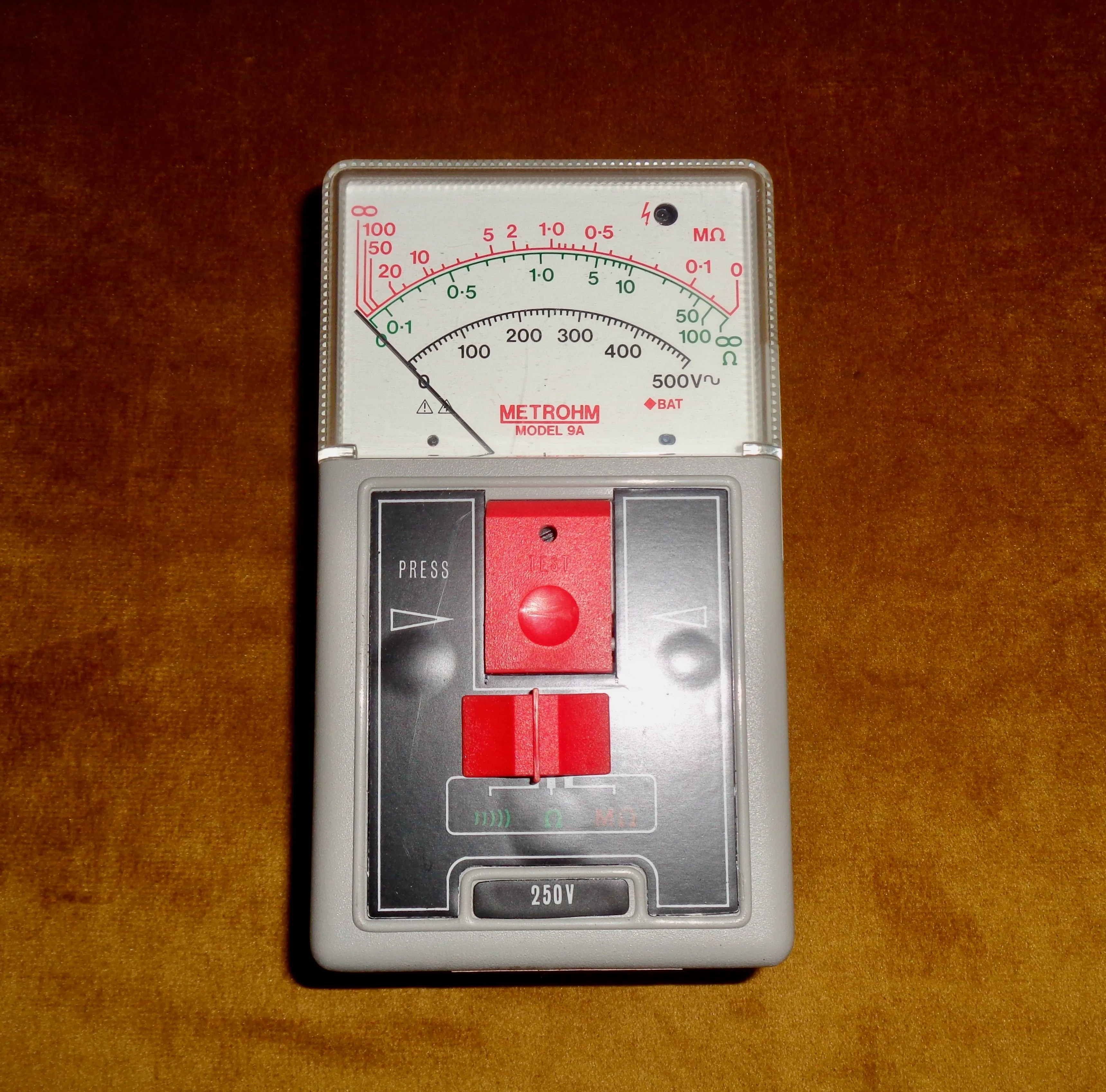 Vintage Metrohm Model 9A Insulation & Continuity Tester Ex MOD